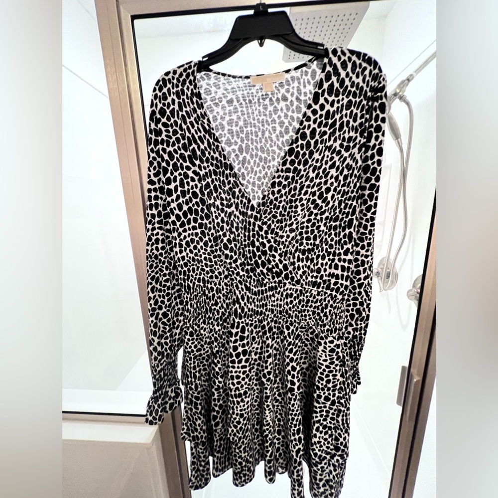 Black and white dress